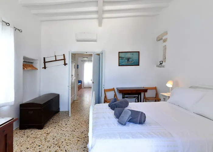 Appartement Kastro Traditional House Páros