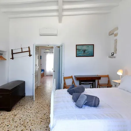 Appartement Kastro Traditional House Páros